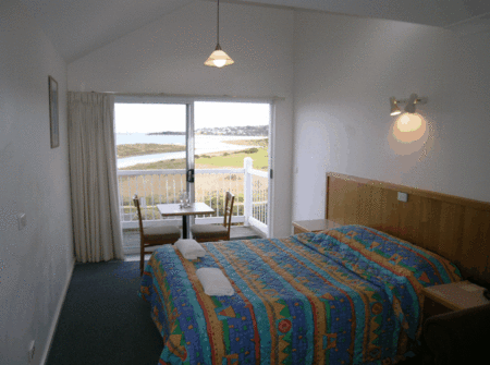 A Great Ocean View Motel - Flights 3