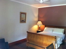 Daintree Manor - Flights 1
