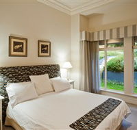 Aldgate House - Flights