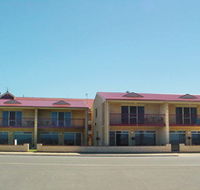 Tumby Bay Hotel Seafront Apartments - Flights