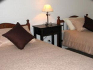 Ibis Apartments - Flights 2
