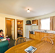 Leisureville Caravan Park - Flights