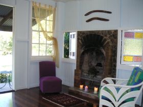 Avalon Noosa Farm Cottages - Flights 0