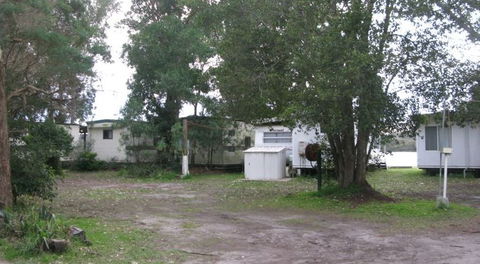Alamein Caravan Park - Flights 1