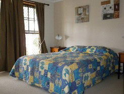 Aunty Mels Dog Friendly Holiday Cottage - Flights 3