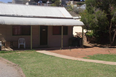 Aly's Cottage - Flights 0