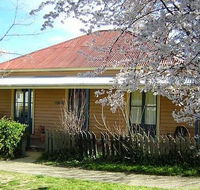 Cooma Cottage - Accommodation - Flights
