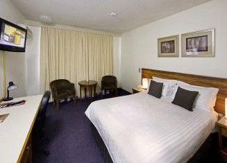 All Seasons Tamworth Towers - Flights 4