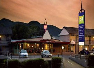 All Seasons Tamworth Towers - Flights 5
