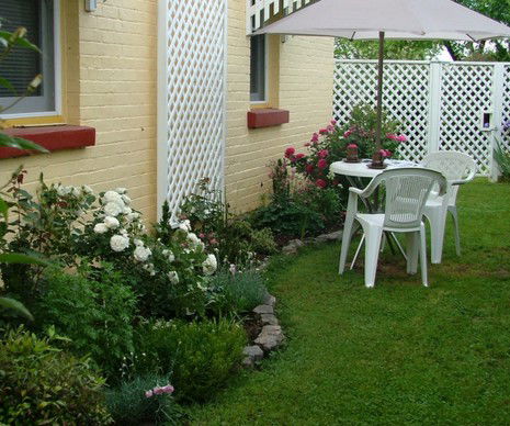 Anglea House Bed And Breakfast - Flights 2