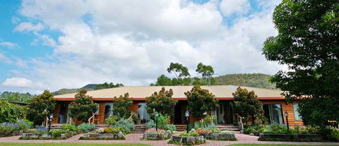 Adams Peak Retreat - Flights 5