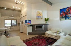 A Colourcity Apartments - Flights 1