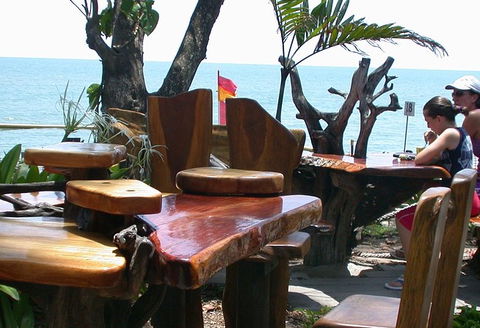 Australis Cairns Beach Resort - Flights 4