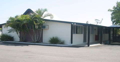 Airport Inn Townsville - Flights 3