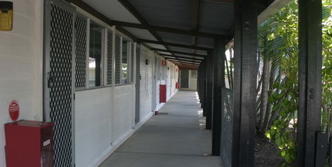 Airport Inn Townsville - Flights 4