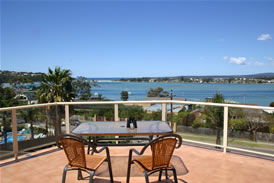 A Baywatch Apartments - Flights 1