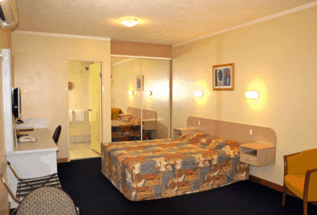 Airport Motel - Flights 2