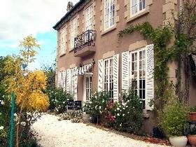Adelaide Hills Chateau Gardenique B&b - Flights 0