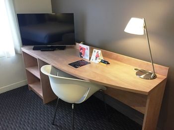 Ibis Melbourne Hotel And Apartments - Flights 17
