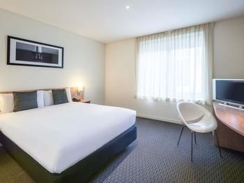 Ibis Melbourne Hotel And Apartments - Flights 22