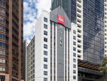 Ibis Melbourne Hotel And Apartments - Flights 34