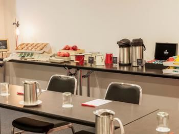 Ibis Melbourne Hotel And Apartments - Flights 39