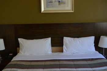 YTI Garden Hotel - Flights 5