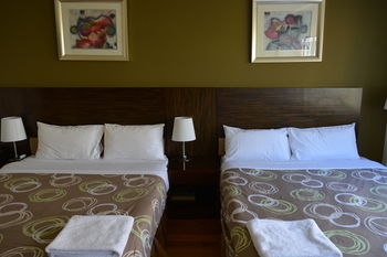 YTI Garden Hotel - Flights 14