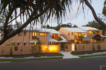 L'Auberge Noosa - Flights 7