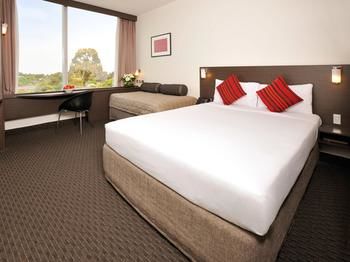 Ibis Melbourne Glen Waverley - Flights 27