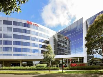 Ibis Melbourne Glen Waverley - Flights 30