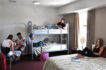 Habitat HQ - Hostel - Flights 5