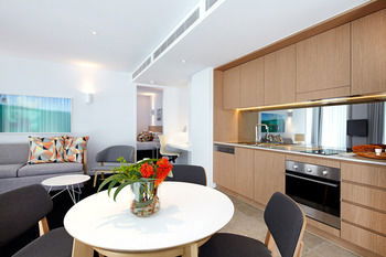 Adina Apartment Hotel Bondi Beach - Flights 9