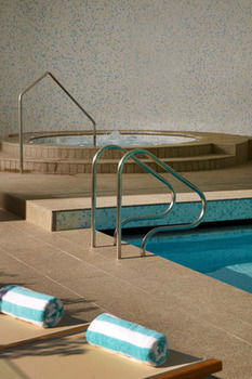Adina Apartment Hotel Bondi Beach - Flights 31