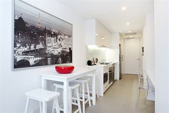 ALT Tower Serviced Apartments - Flights 3