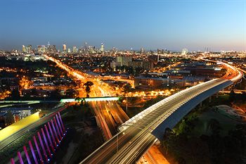 ALT Tower Serviced Apartments - Flights 5