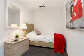 ALT Tower Serviced Apartments - Flights 14