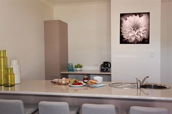 H Boutique Hotel - Flights 1