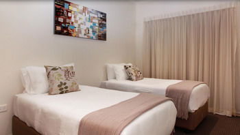H Boutique Hotel - Flights 15