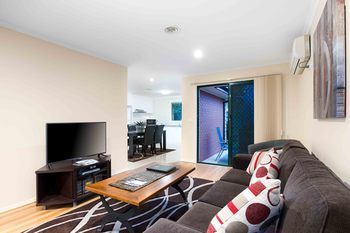 Best Western Fawkner Suites & Serviced Apartments - Flights 63