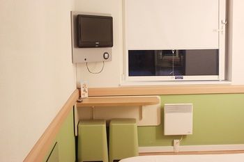 Ibis Budget Dandenong - Flights 14