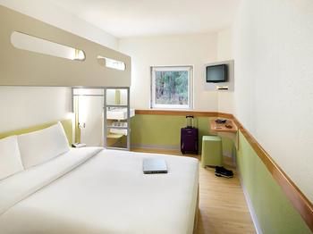 Ibis Budget Fawkner - Flights 23