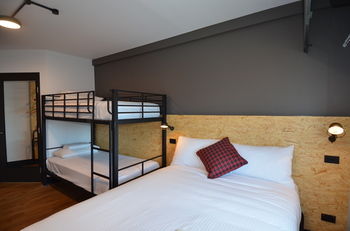 Ibis Budget Sydney East - Flights 6