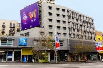 Ibis Budget Sydney East - Flights 34