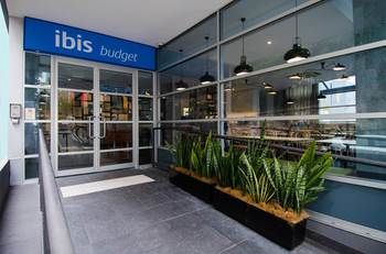 Ibis Budget Sydney East - Flights 35