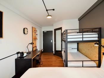 Ibis Budget Sydney East - Flights 45