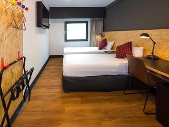 Ibis Budget Sydney East - Flights 46