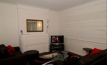 Albert Road Serviced Apartments - Flights 20
