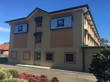 Ibis Budget Casula Liverpool - Flights 19