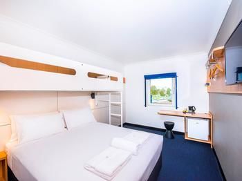 Ibis Budget Casula Liverpool - Flights 42